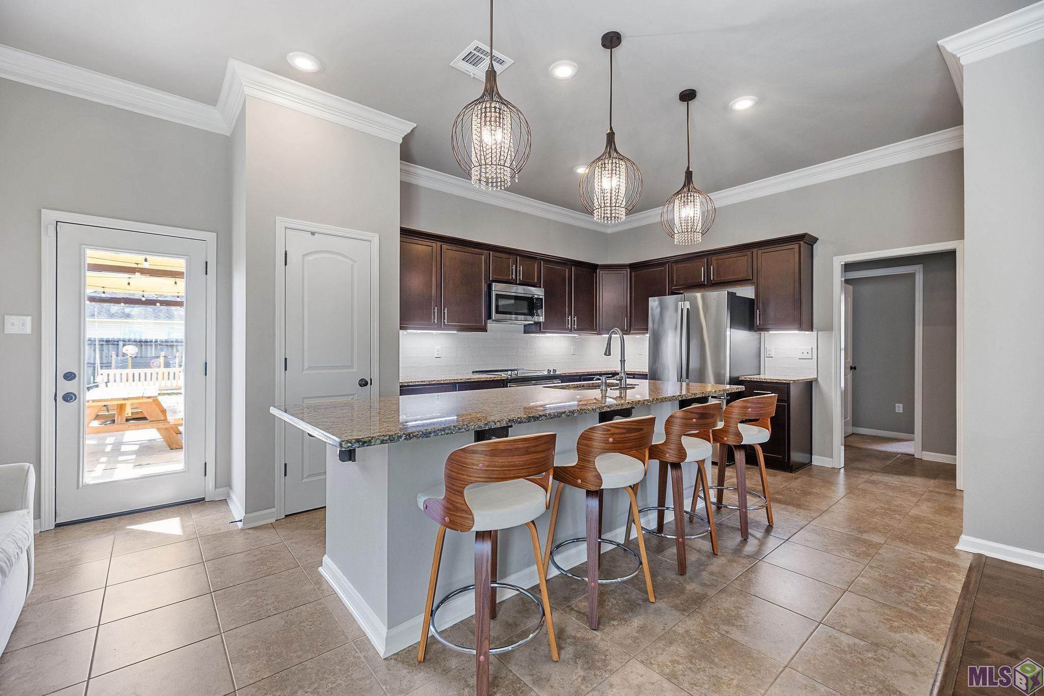 8666 Aston Avenue Baton Rouge, LA 70820 - Photo 8 of 23 Gallery Image 8