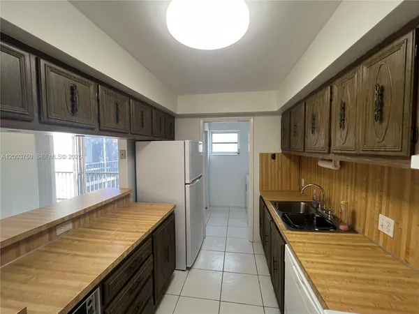 $2,300 | 8401 Southwest 107th Avenue, Unit 322E, Miami, FL 33173