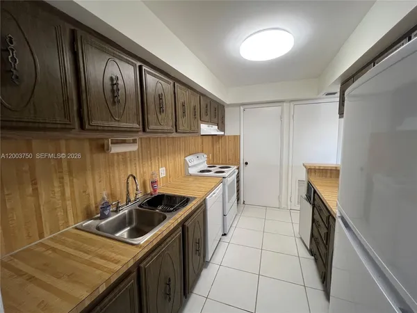 $2,300 | 8401 Southwest 107th Avenue, Unit 322E, Miami, FL 33173