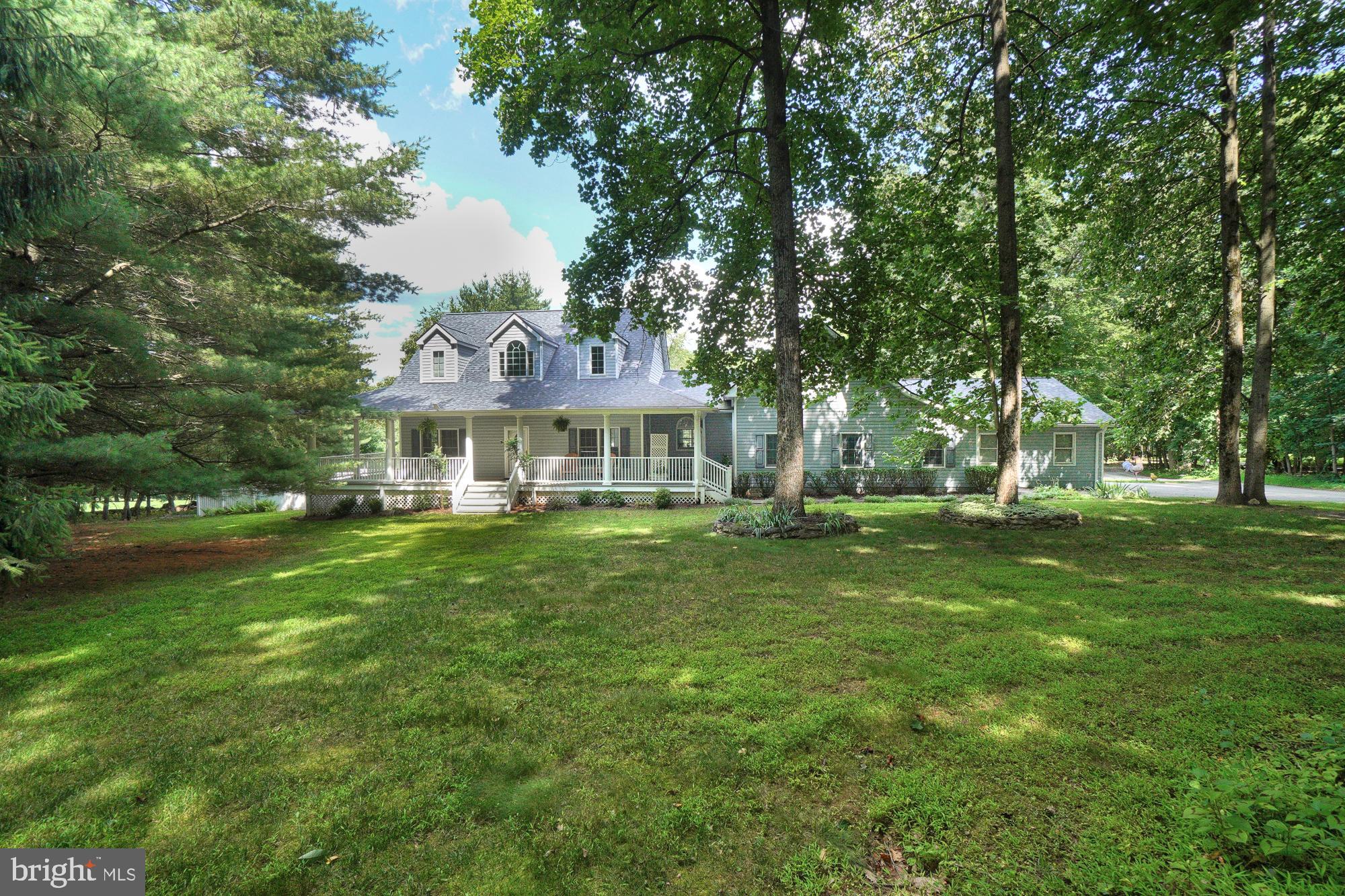 9836 Watkins Road Gaithersburg, MD 20882 - Photo 2 of 70 Come check it out for yourself