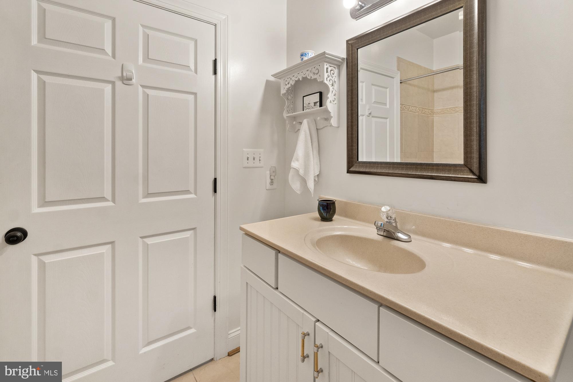 9836 Watkins Road Gaithersburg, MD 20882 - Photo 27 of 70 Main level hall bath