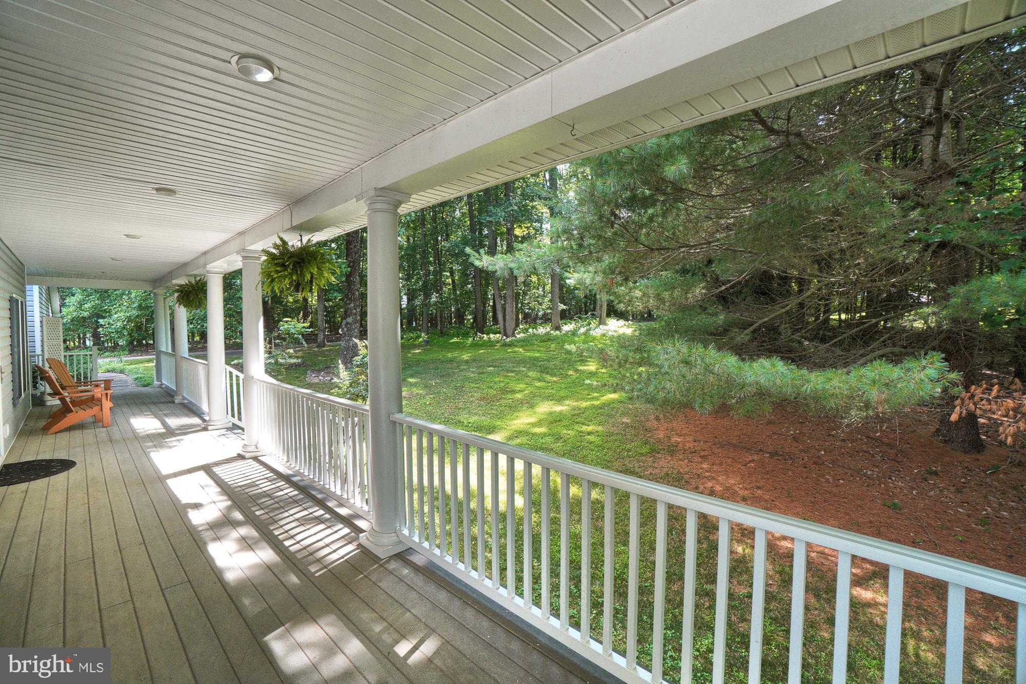 9836 Watkins Road Gaithersburg, MD 20882 - Photo 5 of 70 Wrap around porch