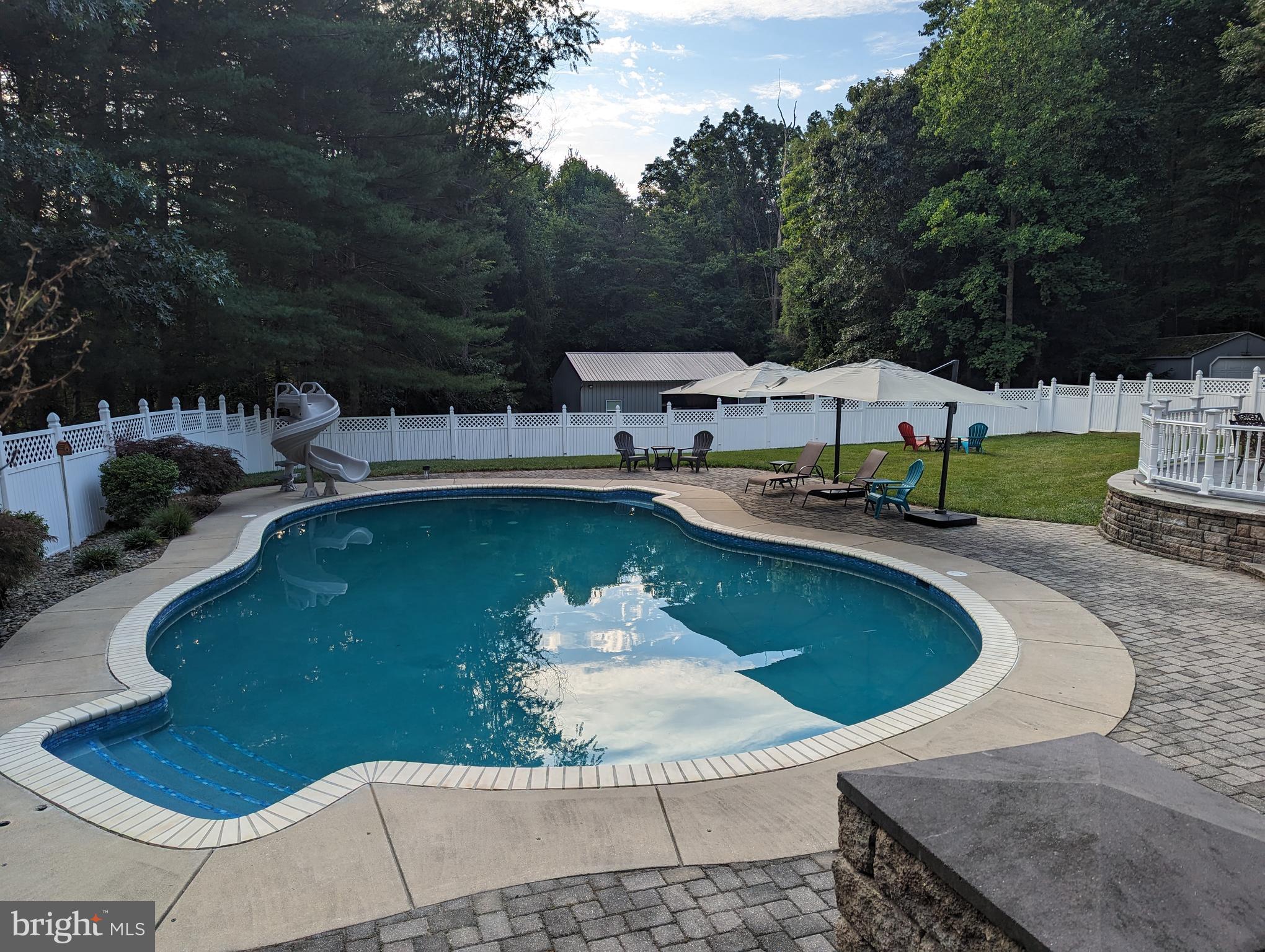 9836 Watkins Road Gaithersburg, MD 20882 - Photo 52 of 70 Great spot to soak up the sun