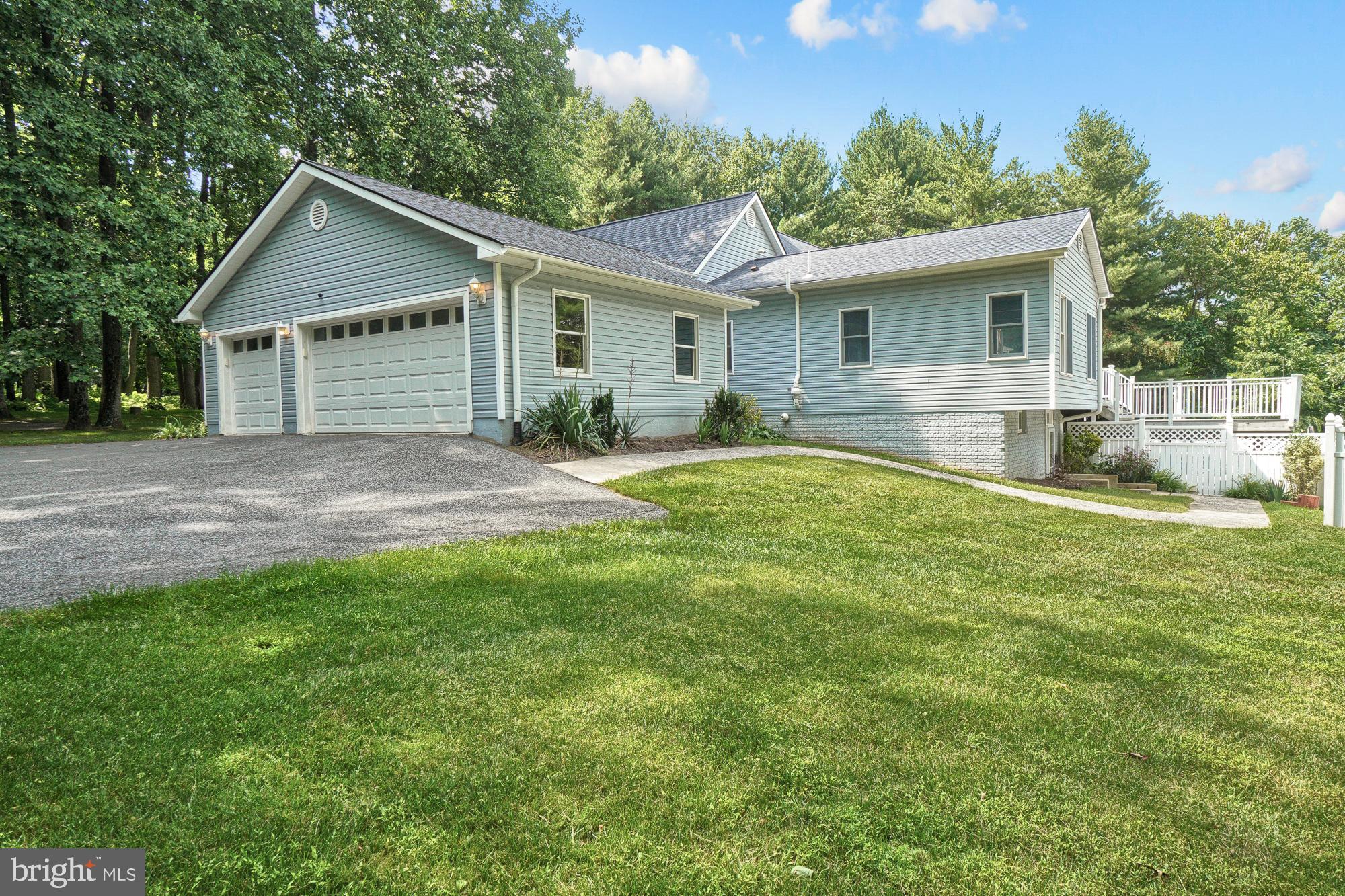 9836 Watkins Road Gaithersburg, MD 20882 - Photo 64 of 70 Three car garage