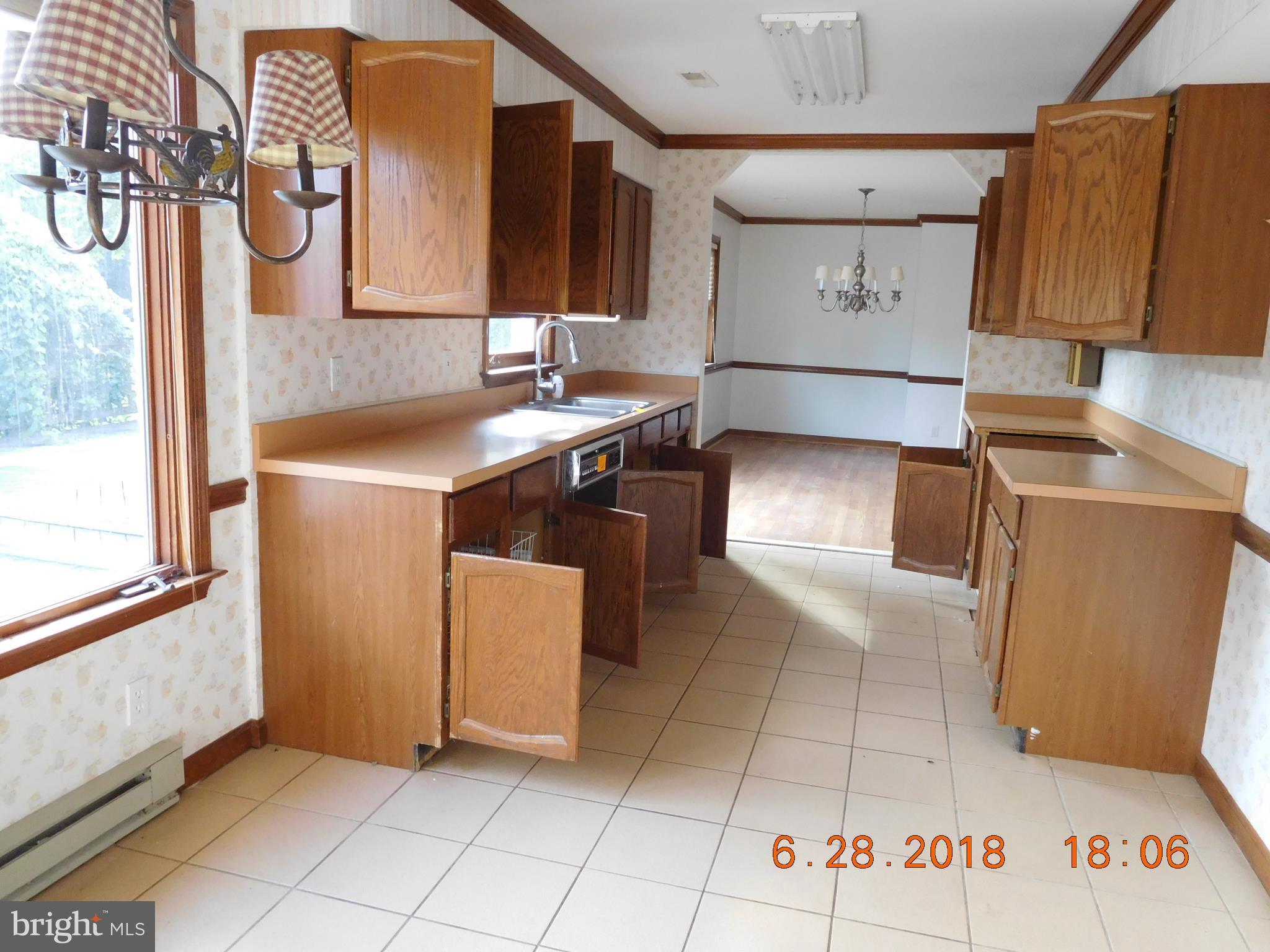4041 Midland Road Midland, VA 22728 - Photo 2 of 11 Kitchen