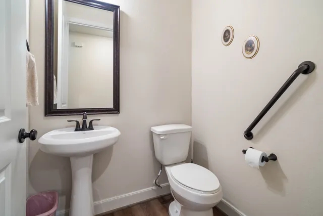 $750,000 | 305 Champions Court, El Campo, TX 77437