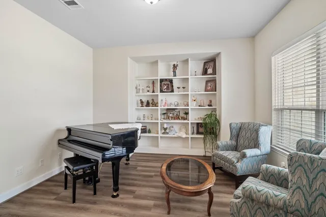 $750,000 | 305 Champions Court, El Campo, TX 77437