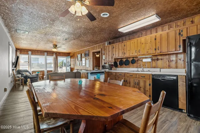 $775,000 | 303 East Atlantic Boulevard, Atlantic Beach, NC 28512