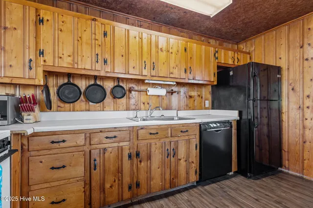 $775,000 | 303 East Atlantic Boulevard, Atlantic Beach, NC 28512