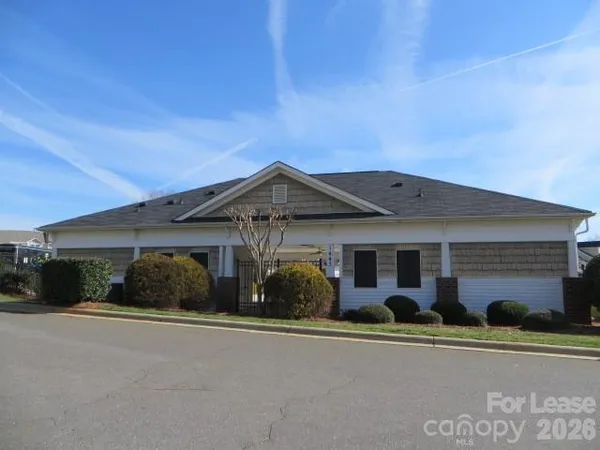 $1,800 | 2052 Shady Pond Drive, Clover, SC 29710