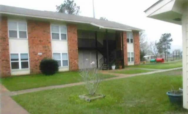 $545 | 100 Tamaran Loop, Unit 32, Eunice, LA 70535