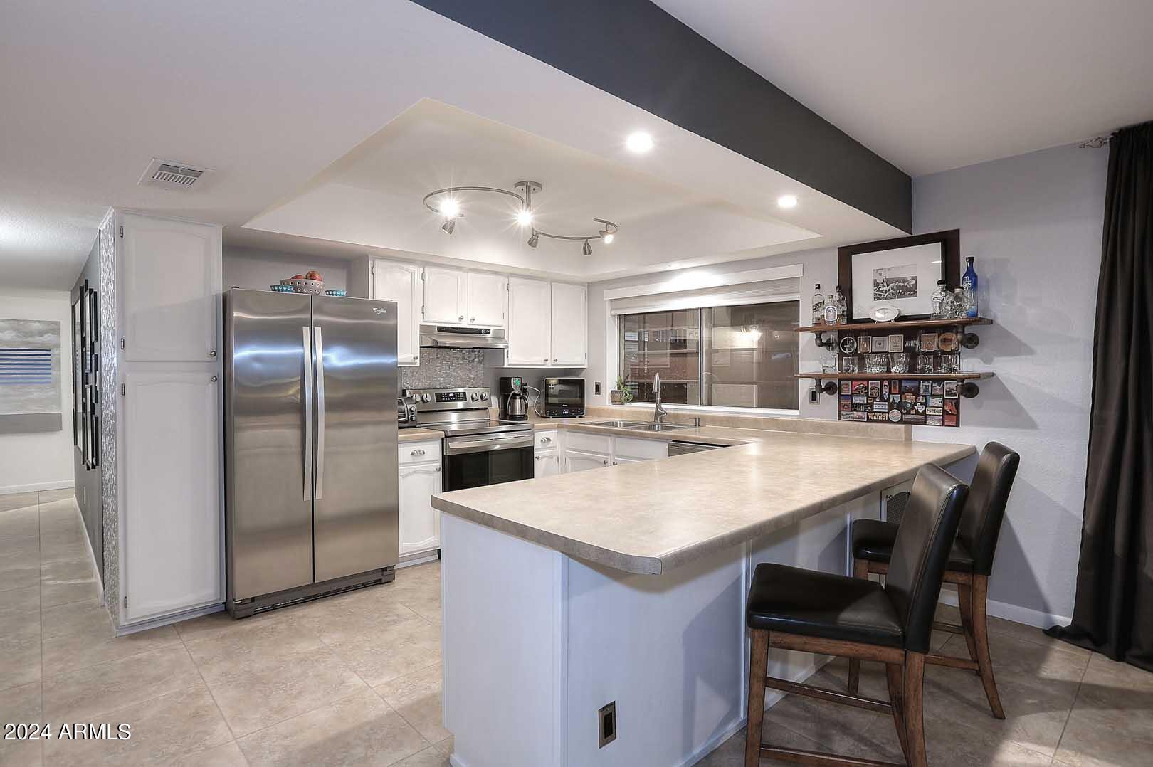2415 West Redfield Road Phoenix, AZ 85023 - Photo 24 of 71 Night-Kitchen