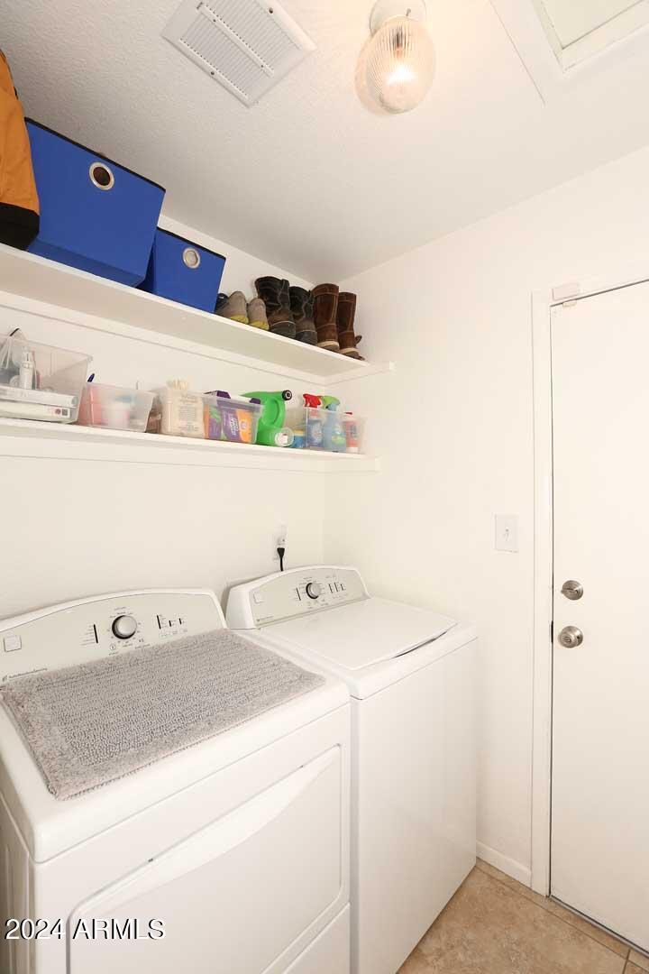 2415 West Redfield Road Phoenix, AZ 85023 - Photo 30 of 71 Laundry Room