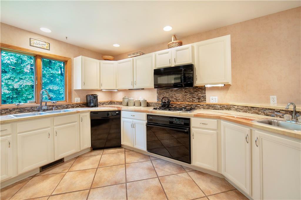 183 Anderson Road Saxonburg, PA 16056 - Photo 8 of 25