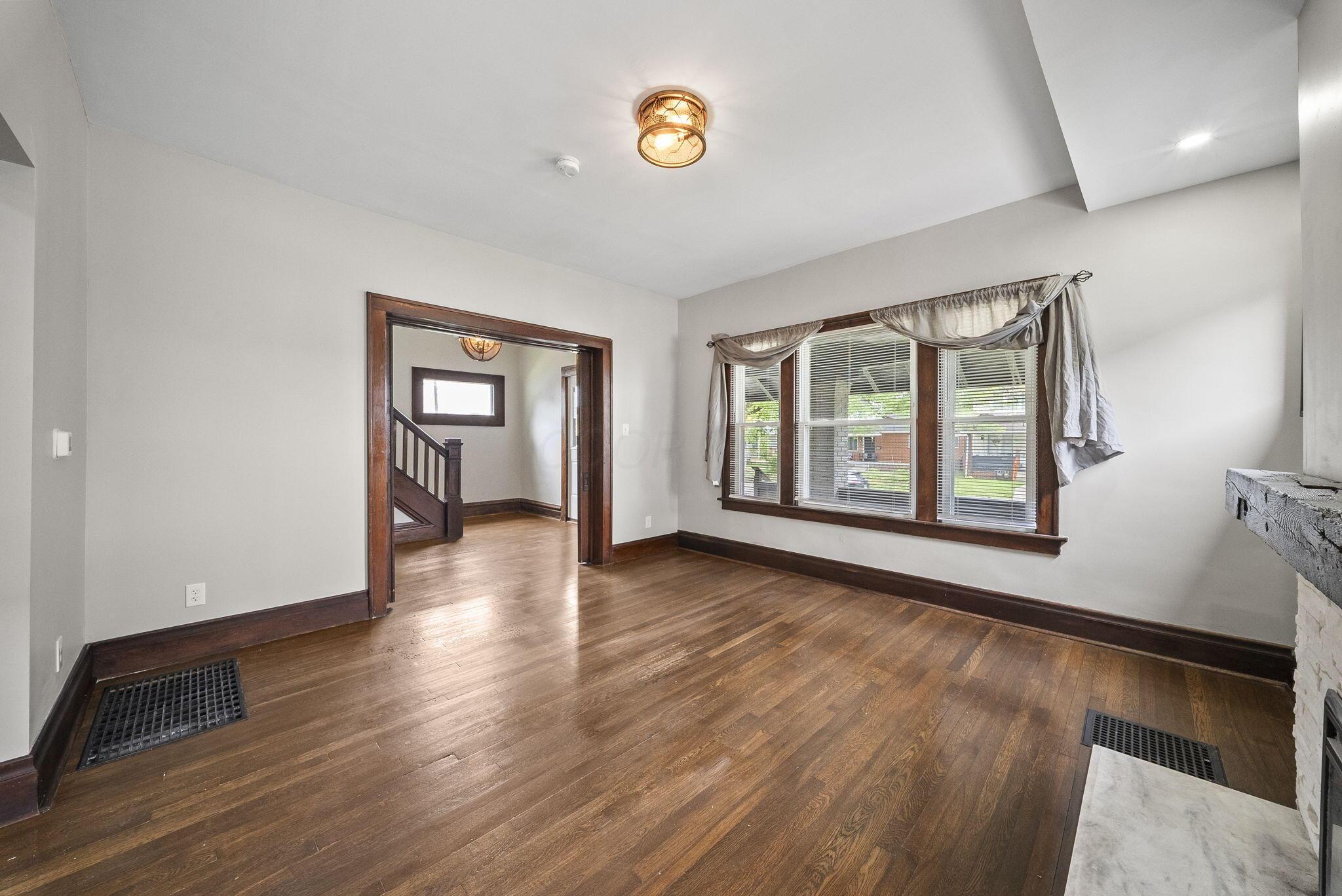 1178 Lockbourne Road Columbus, OH 43206 - Photo 12 of 58 19-web-or-mls-DSC00006