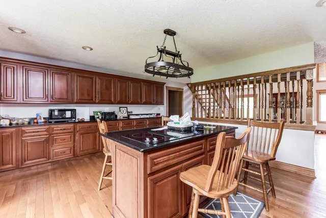 $675,000 | 4559 East 100 South, Hartford City, IN 47348