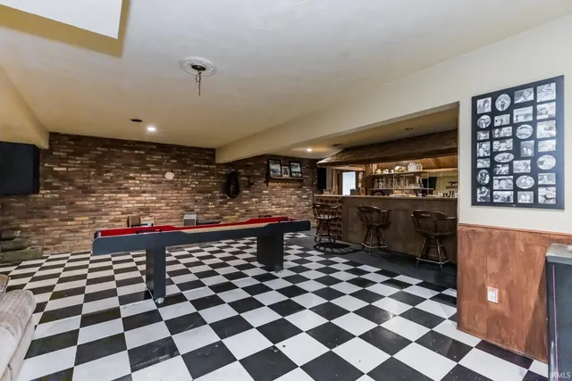 $675,000 | 4559 East 100 South, Hartford City, IN 47348