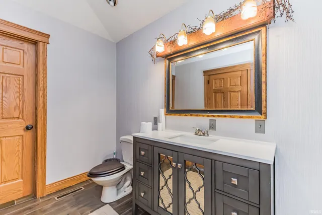 $675,000 | 4559 East 100 South, Hartford City, IN 47348