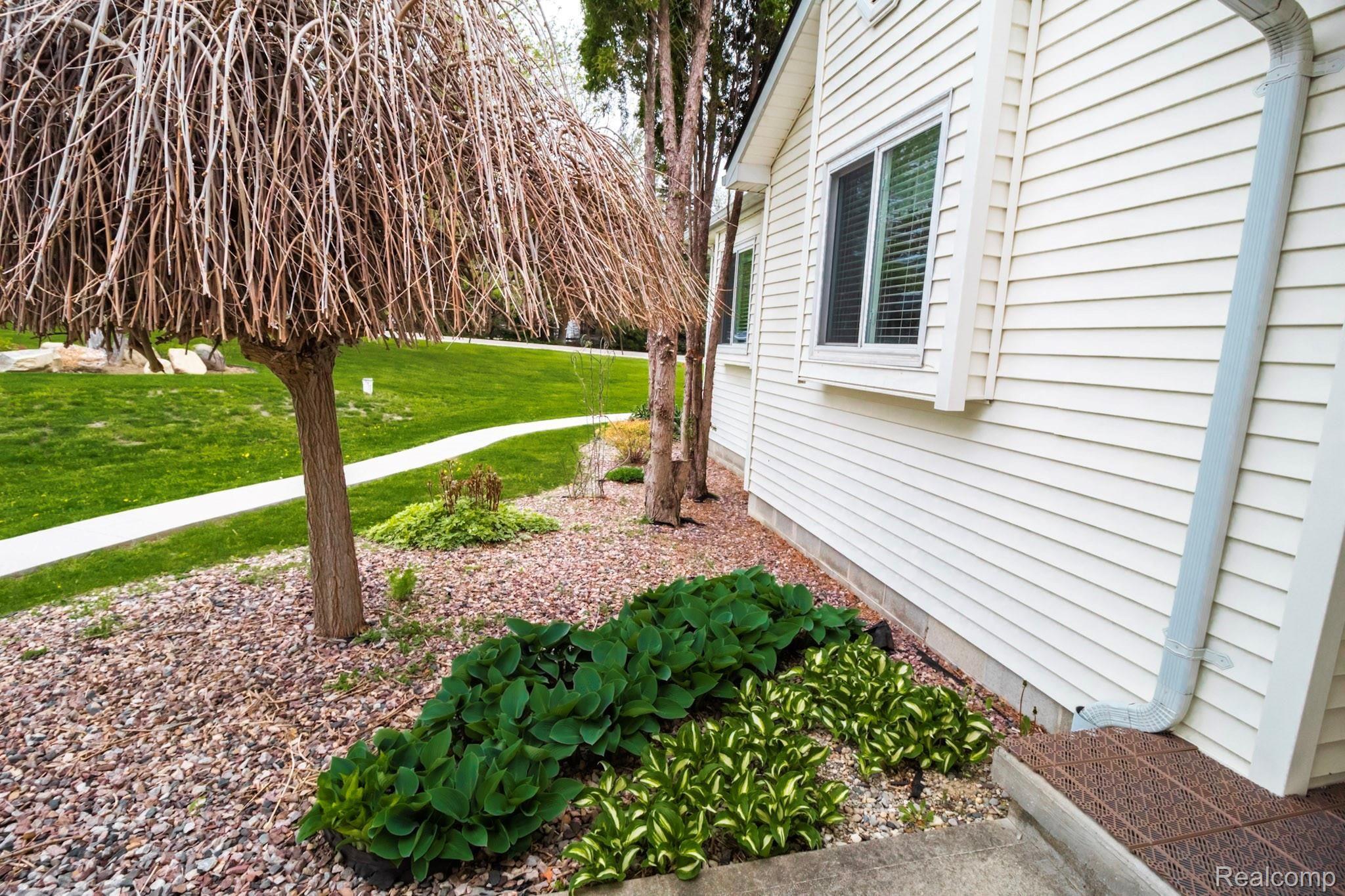796 North Fairgrounds Road Imlay City, MI 48444 - Photo 33 of 38 046f6965bd66baa5cebe6239e1cb7c19.jpg