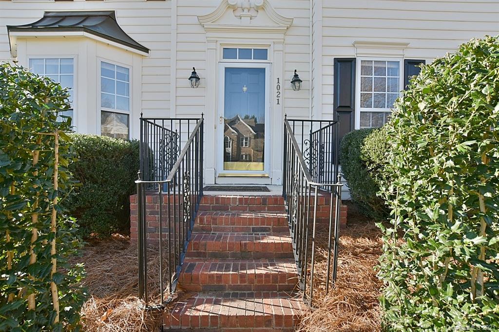1021 Kilpatrick Lane Fort Mill, SC 29708 - Photo 2 of 34 a front view of a house with a tree