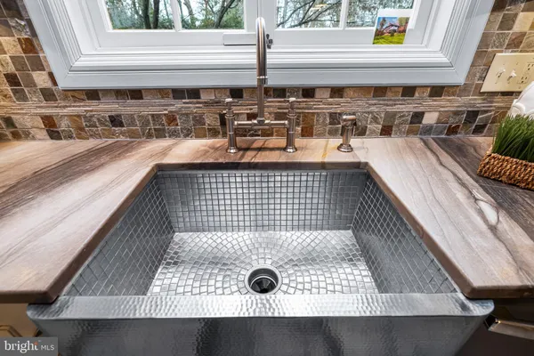 $1,225,000 | 1914 Ruxton Road, Baltimore, MD 21204