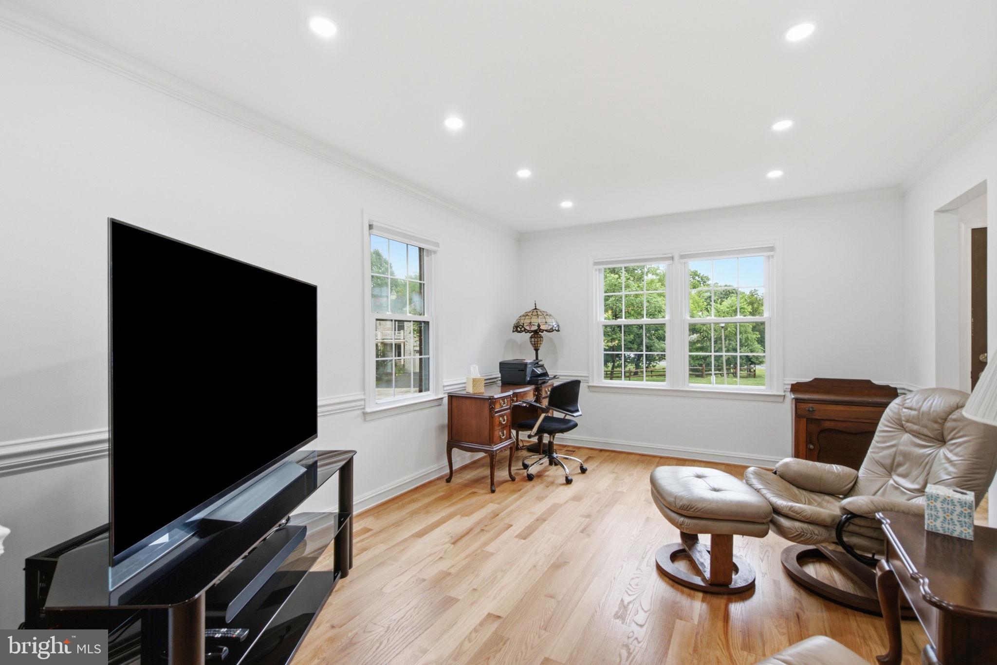 17041 Old Baltimore Road Olney, MD 20832 - Photo 8 of 41