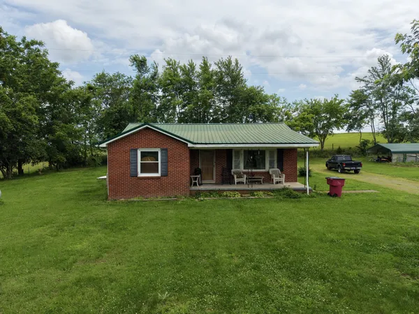 $120,000 | 980 W Road, Red Boiling Springs, TN 37150
