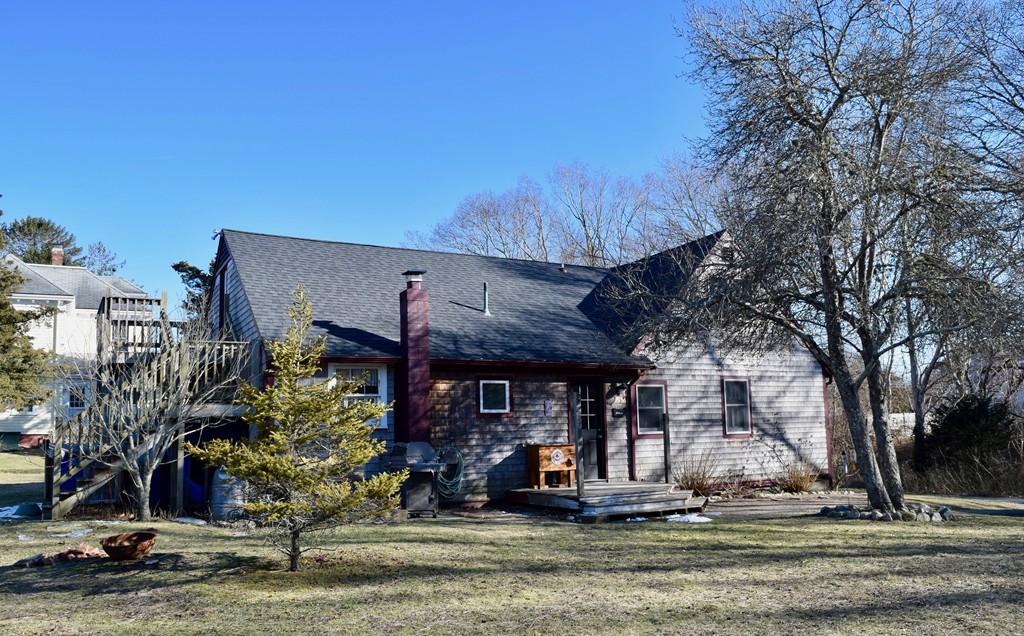 176 Shore Road Pocasset, MA 02559 - Photo 1 of 27 Gallery Image 1