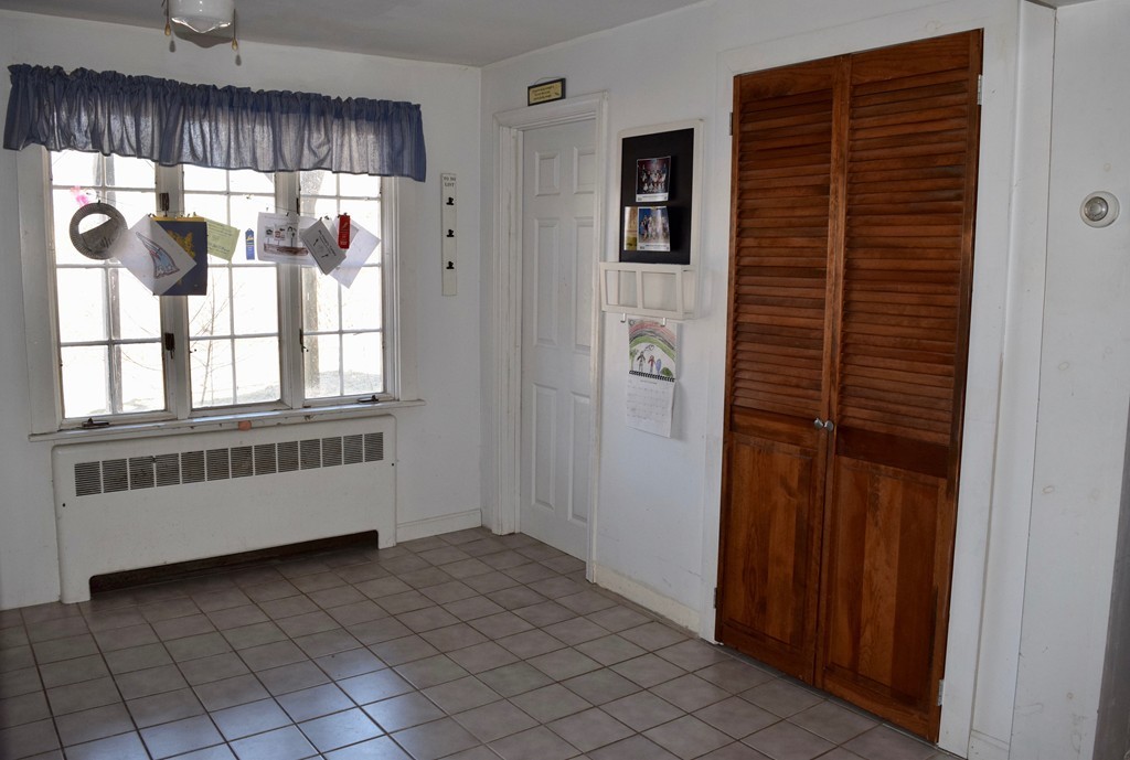 176 Shore Road Pocasset, MA 02559 - Photo 16 of 27 Gallery Image 16