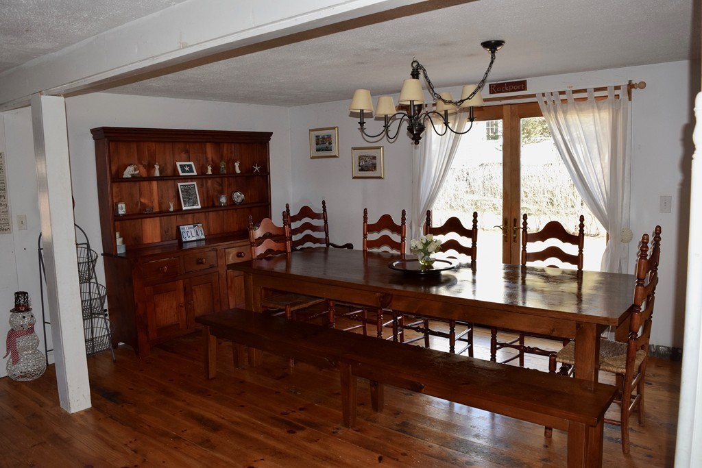 176 Shore Road Pocasset, MA 02559 - Photo 2 of 27 Gallery Image 2