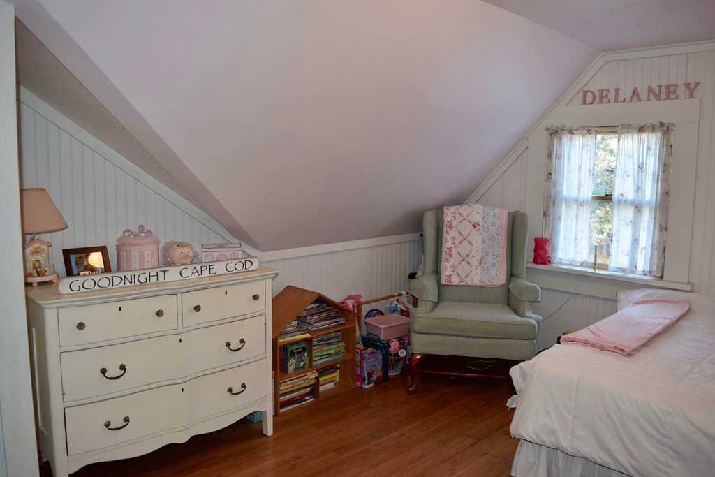 176 Shore Road Pocasset, MA 02559 - Photo 21 of 27 Gallery Image 21