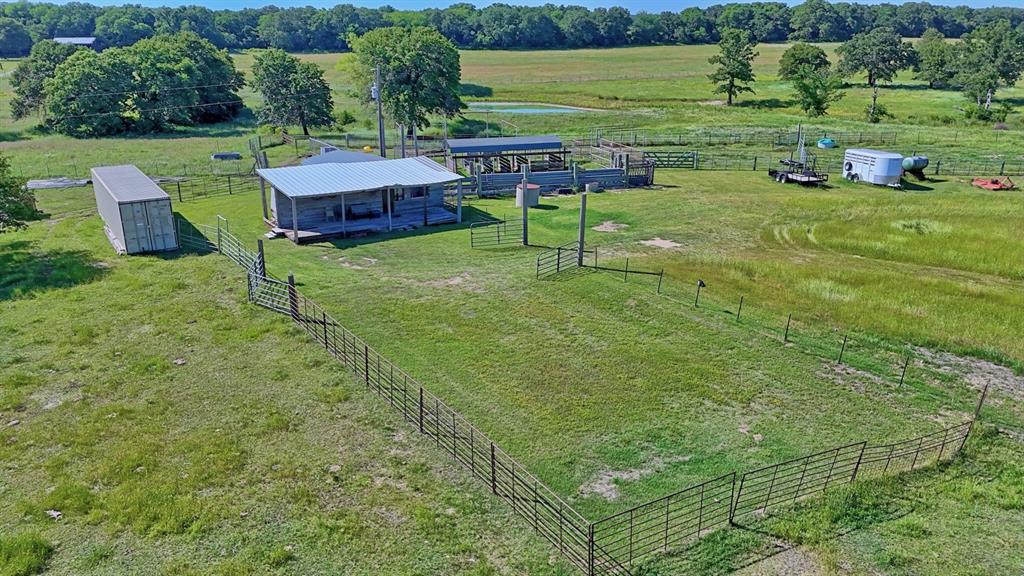 1580 Lama Road Bowie, TX 76230 - Photo 5 of 32