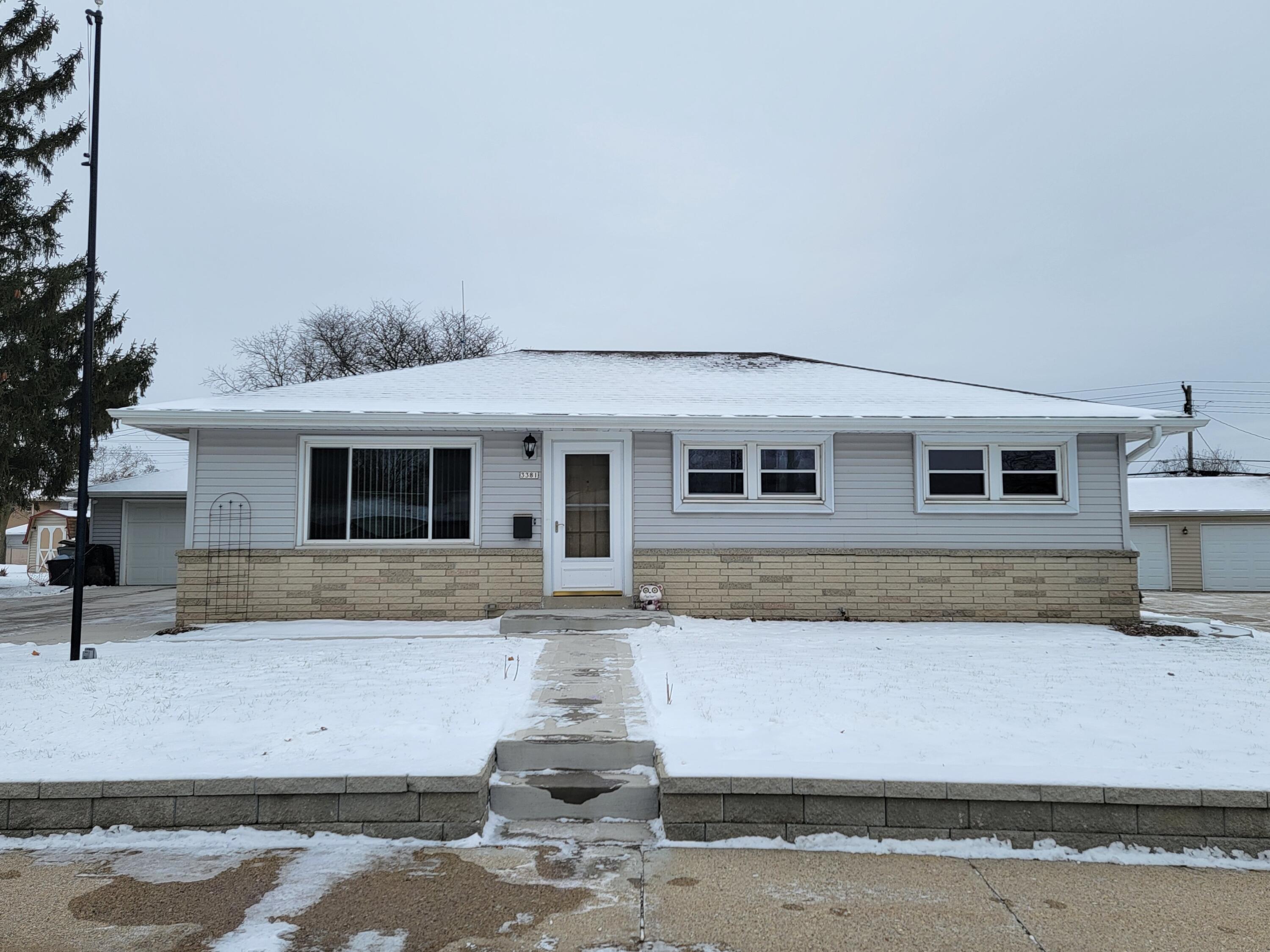 3381 South 75th Street Milwaukee, WI 53219 - Photo 34 of 36 20260103_115659