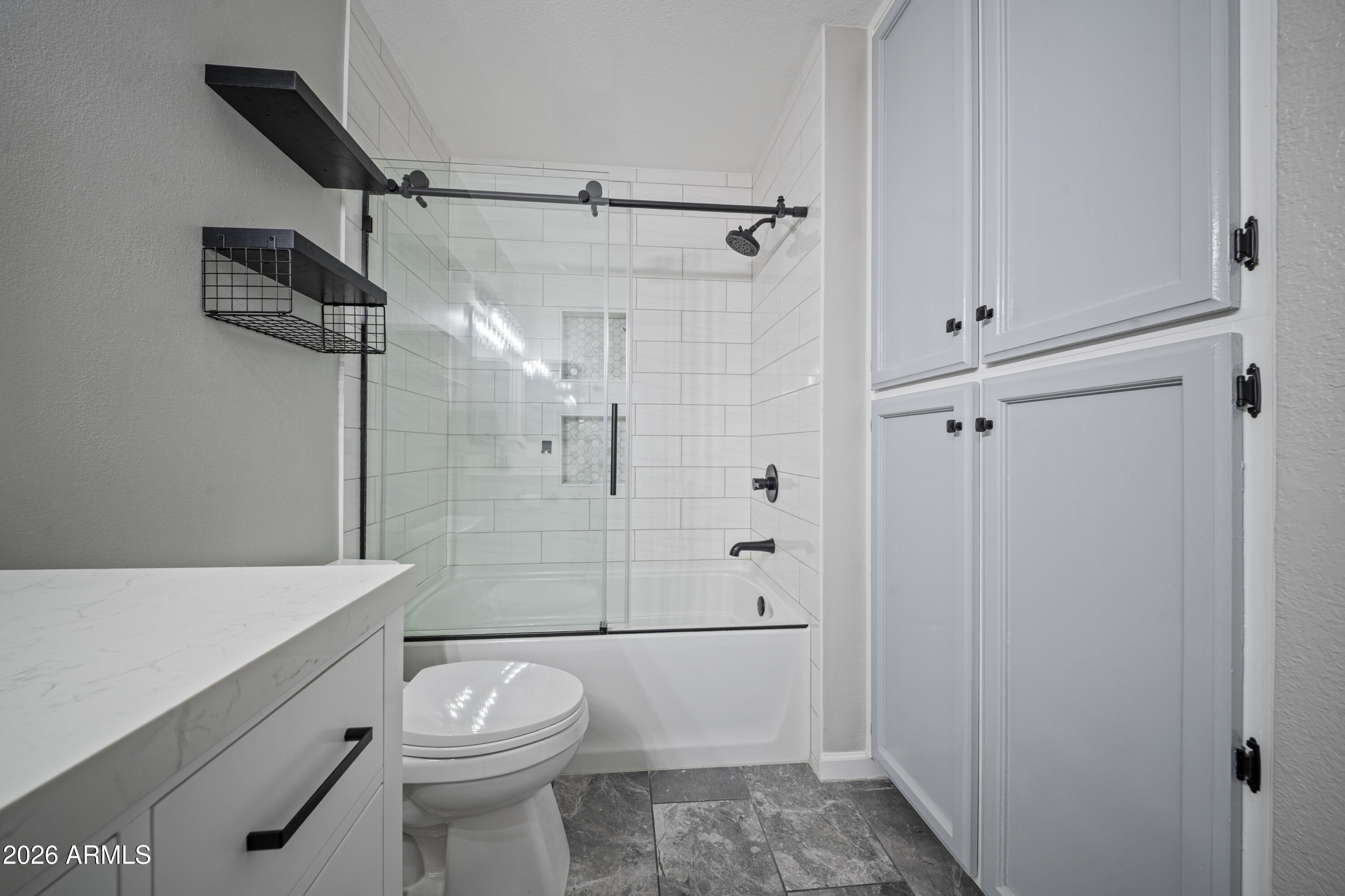 222 West Brown Road, Unit 4 Mesa, AZ 85201 - Photo 9 of 29 DSC05042