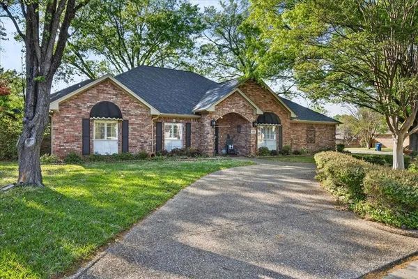 $415,000 | 1108 Lonnie Drive, Athens, TX 75751