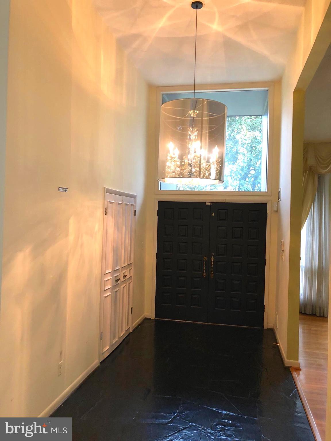 7017 Nevis Road Bethesda, MD 20817 - Photo 4 of 30 Foyer