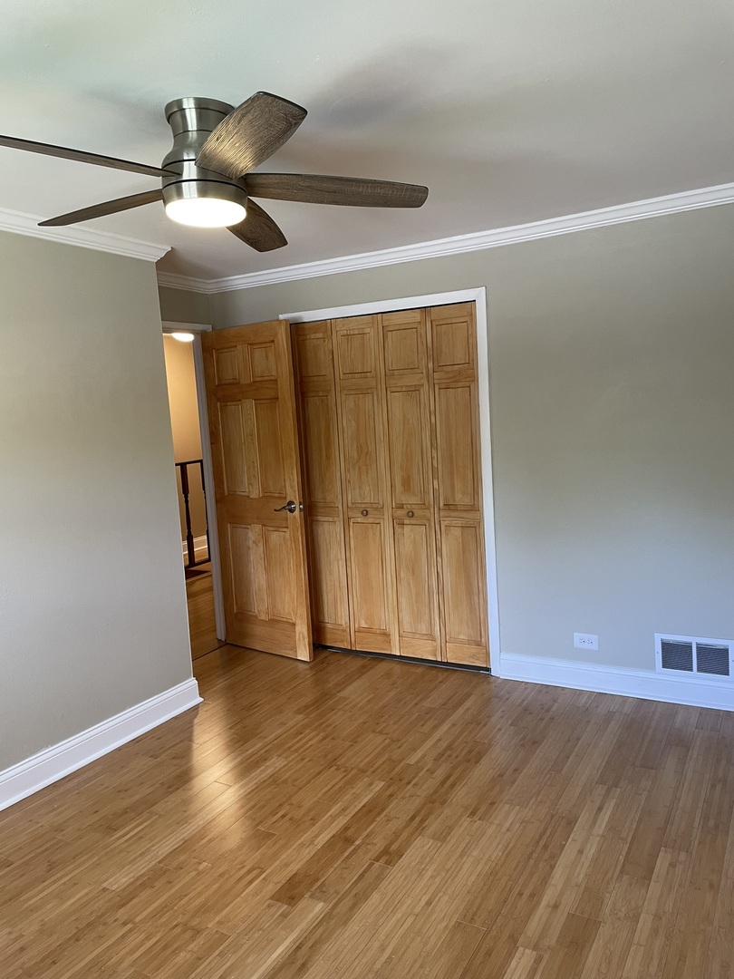 1290 North Wheeling Road Mount Prospect, IL 60056 - Photo 7 of 16 Gallery Image 7
