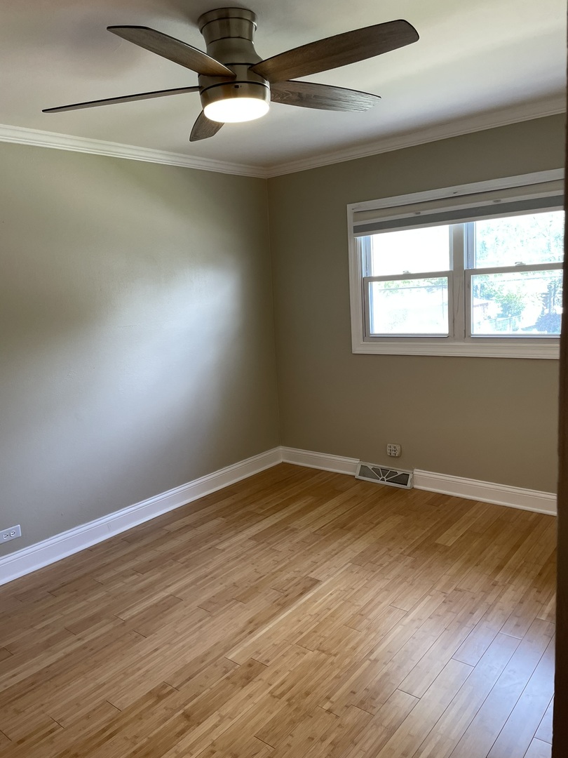 1290 North Wheeling Road Mount Prospect, IL 60056 - Photo 8 of 16 Gallery Image 8