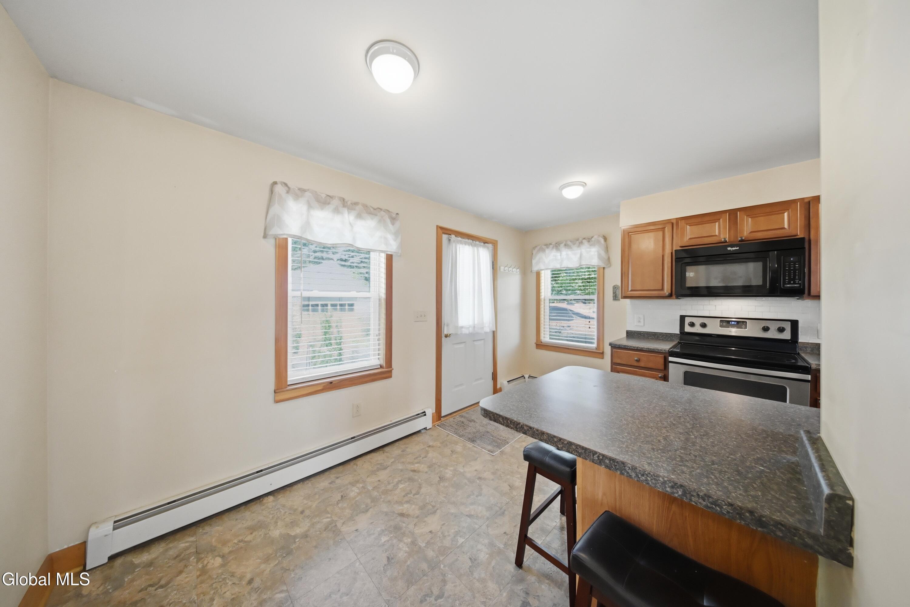 189 River Road Bethlehem, NY 12077 - Photo 15 of 37 13
