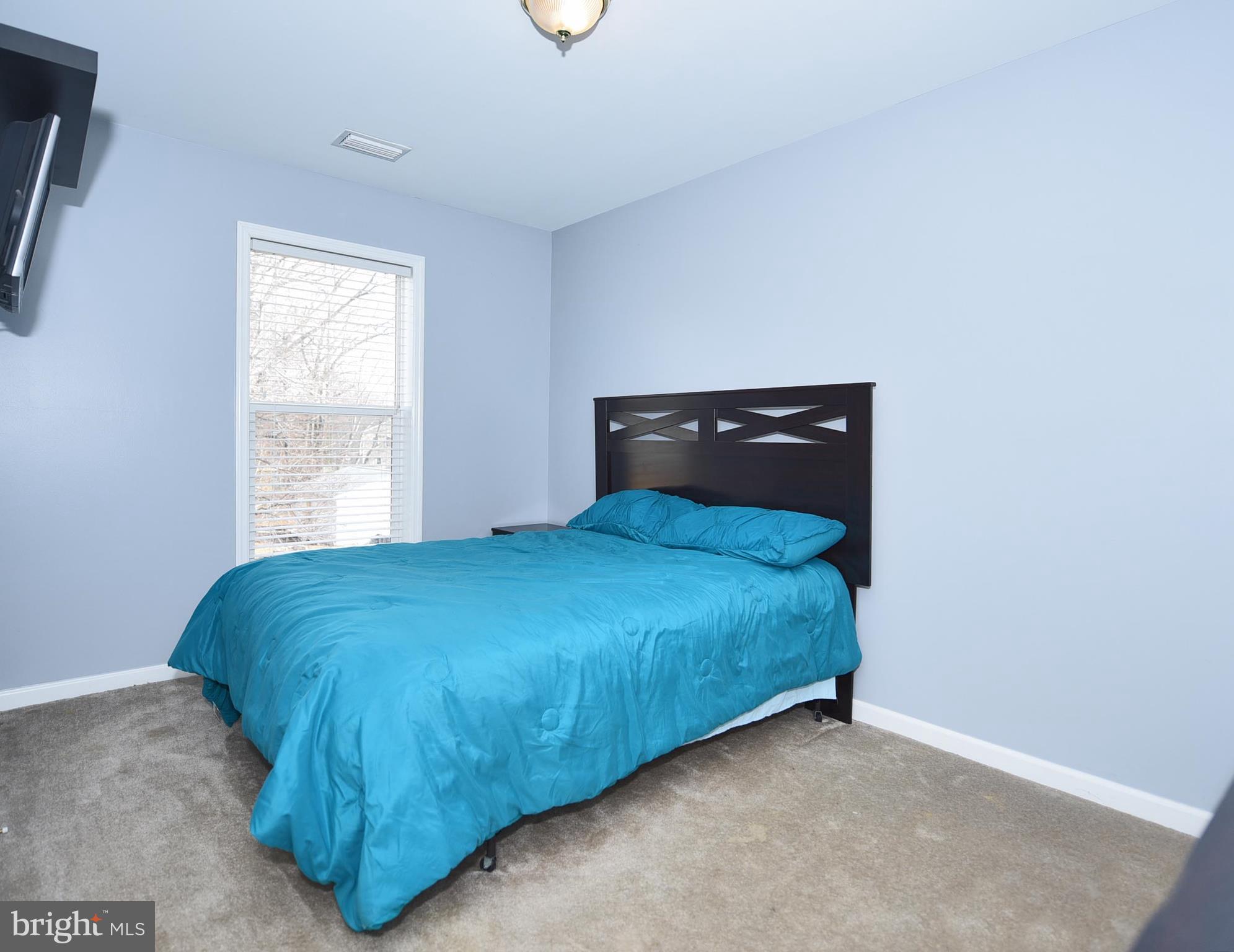 323 Maple Avenue Baltimore, MD 21221 - Photo 23 of 30 Bedroom