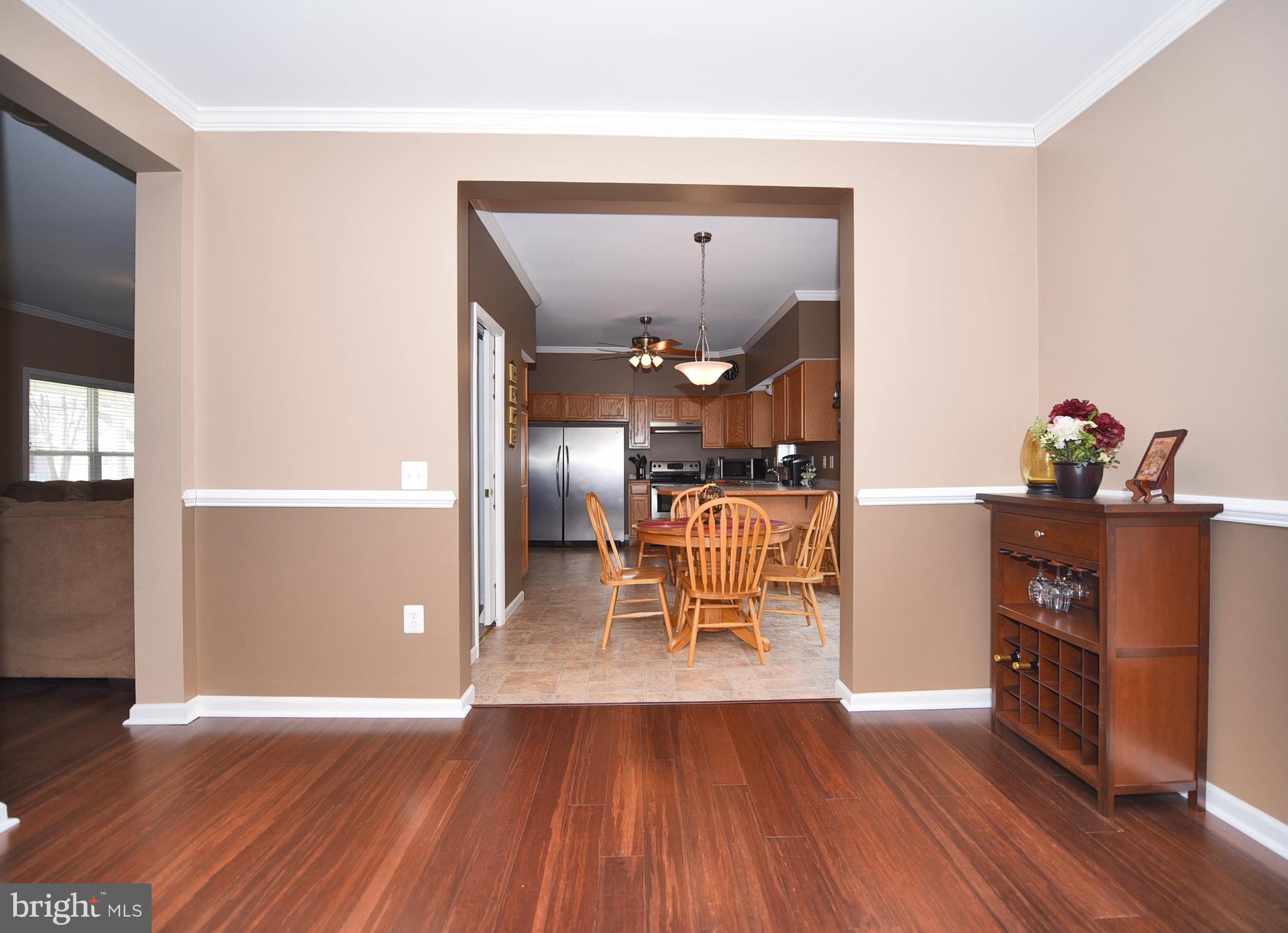 323 Maple Avenue Baltimore, MD 21221 - Photo 10 of 30 Dining Room