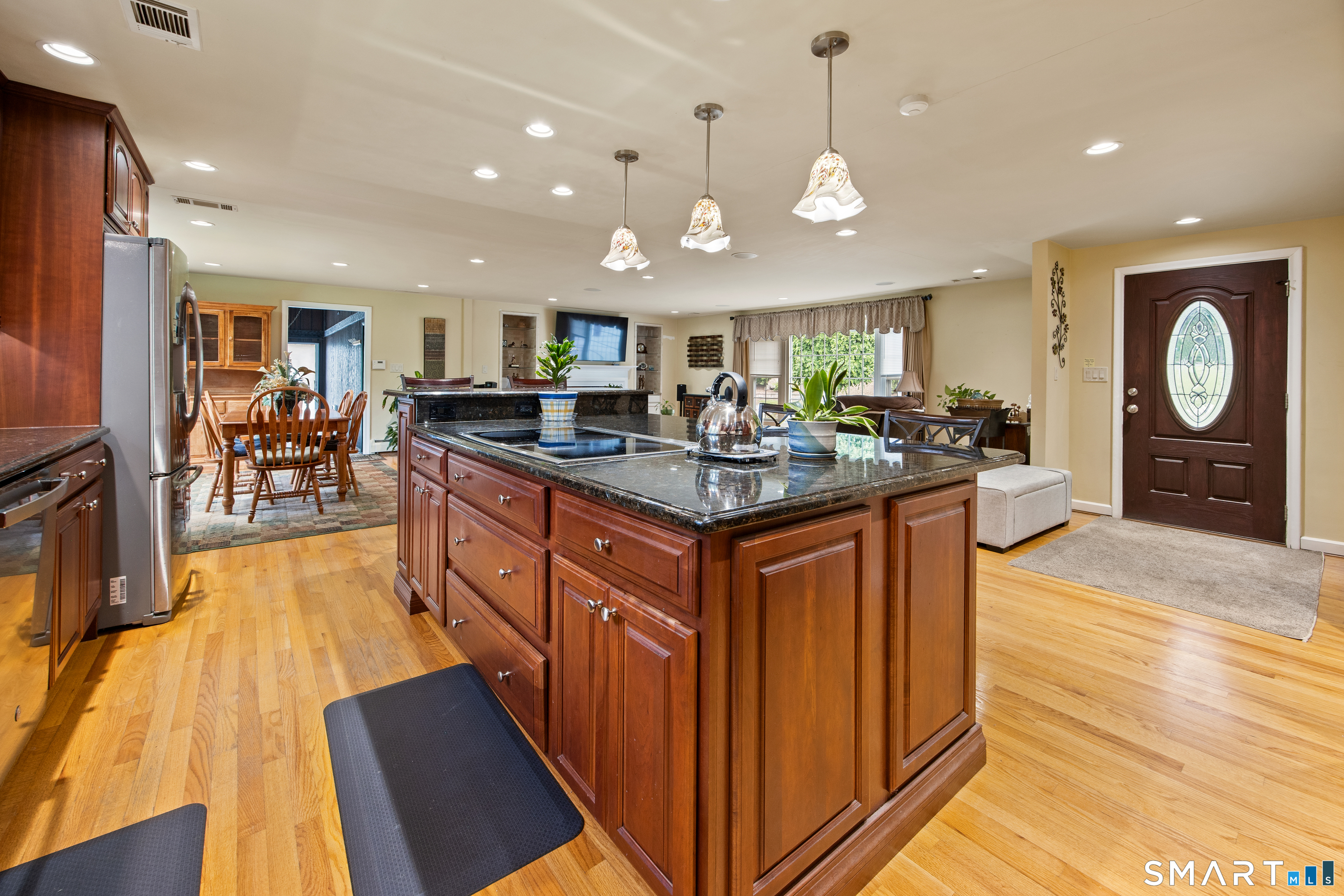 26 Brookmoor Road Avon, CT 06001 - Photo 9 of 38