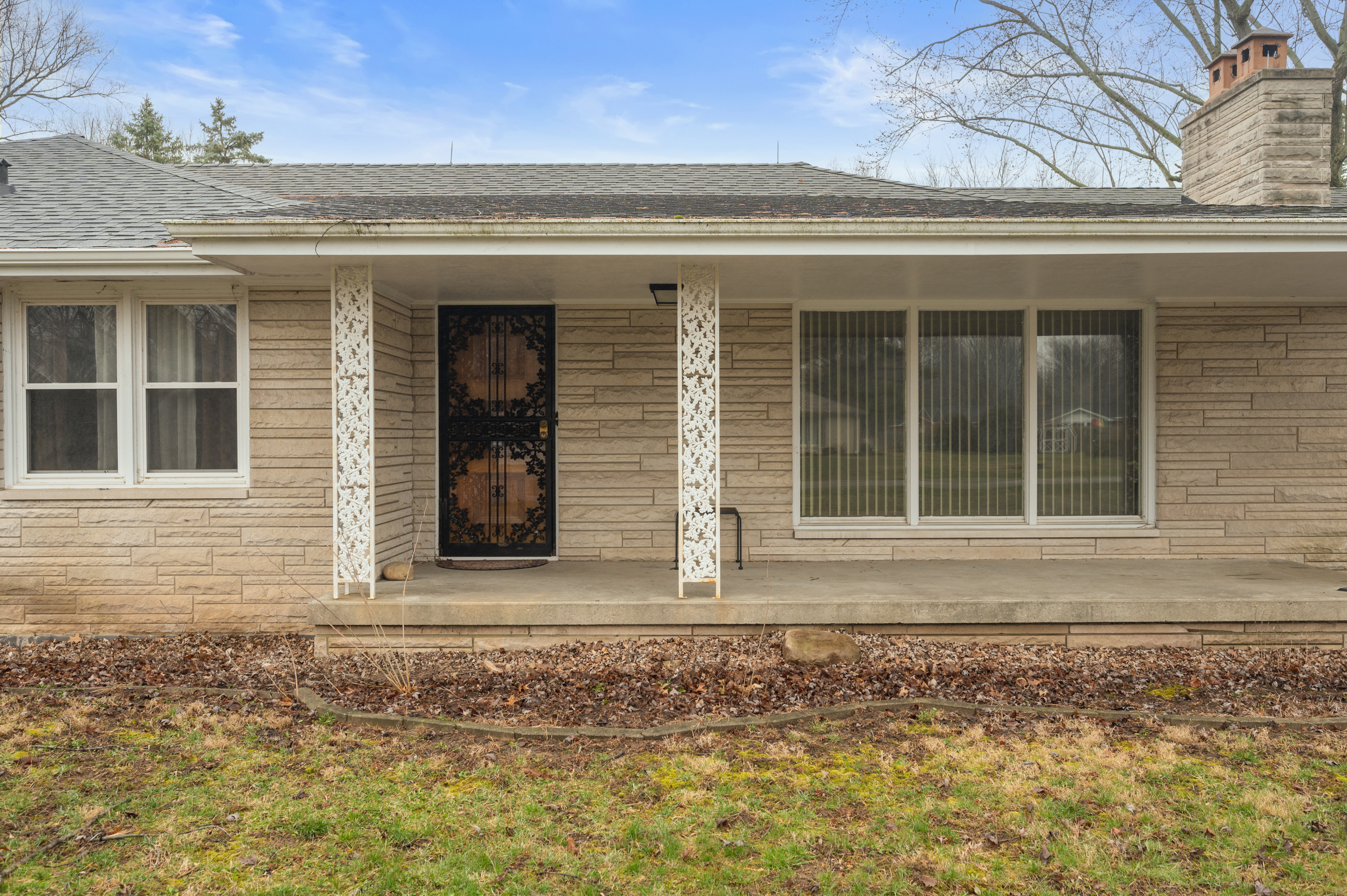 2409 Highland Road Anderson, IN 46012 - Photo 3 of 28 Gallery Image 3