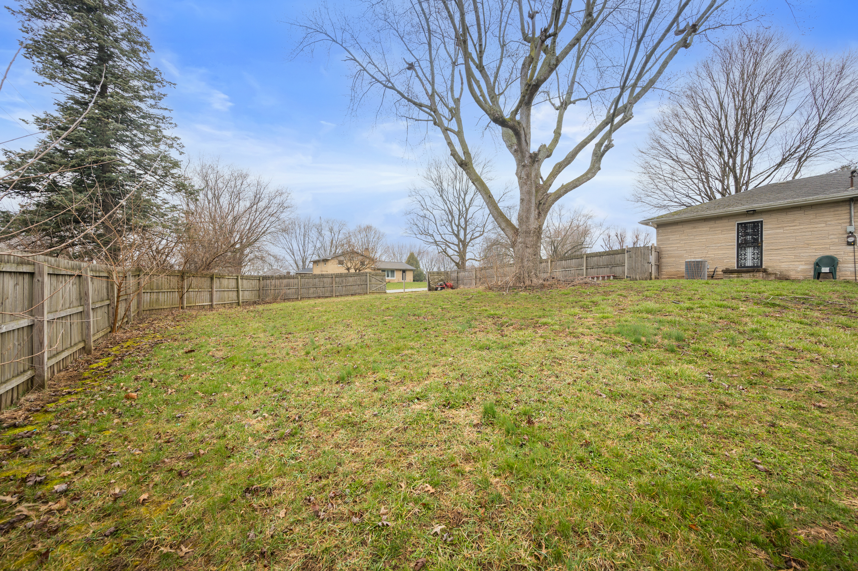 2409 Highland Road Anderson, IN 46012 - Photo 6 of 28 Gallery Image 6