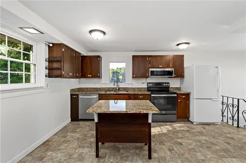 $239,000 | 220 Amity Road, Glenshaw, PA 15116