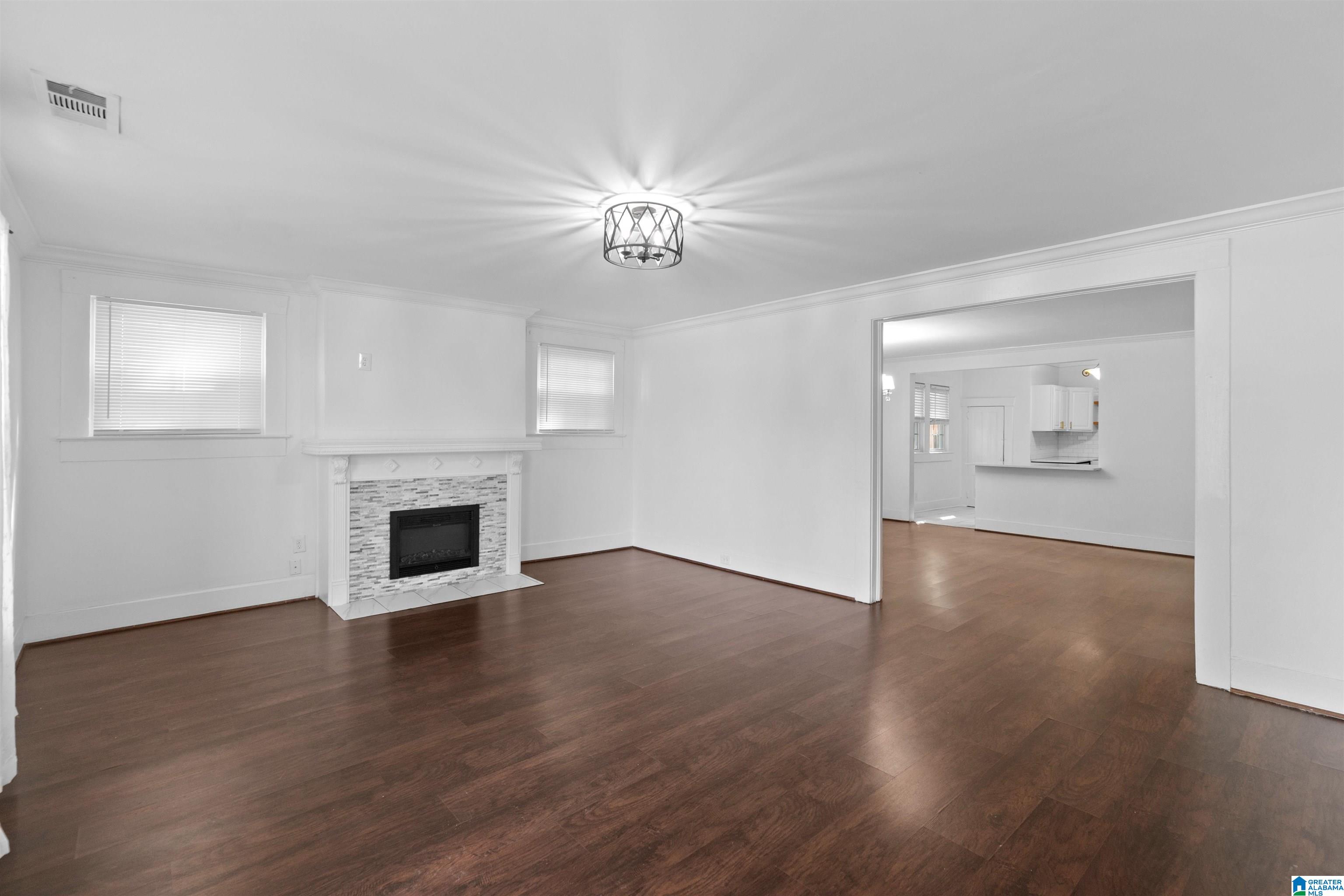 876 Goldwire Street Southwest Birmingham, AL 35211 - Photo 6 of 57
