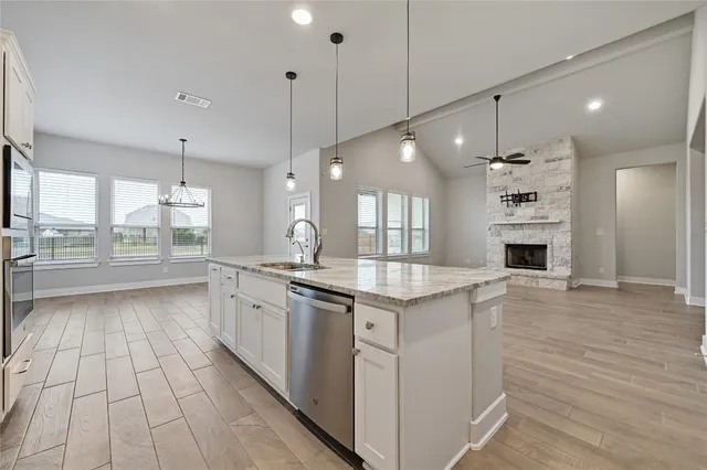 $2,700 | 428 Texon Drive, Liberty Hill, TX 78642