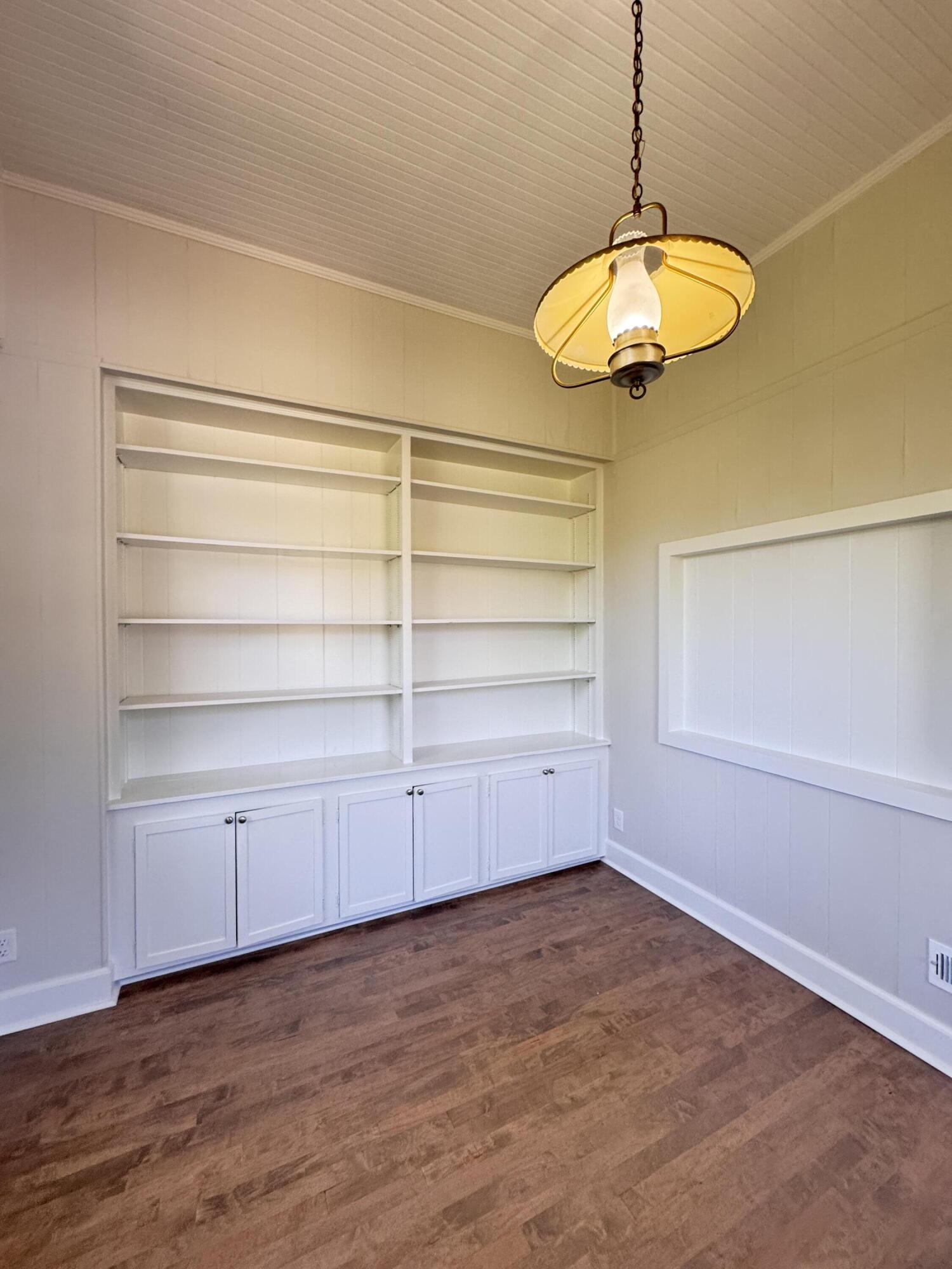 800 Hampton Street Walterboro, SC 29488 - Photo 128 of 136 800 Hampton Street (24)
