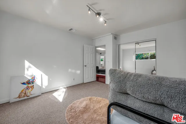 $7,600 | 2925 Dona Susana Drive, Studio City, CA 91604