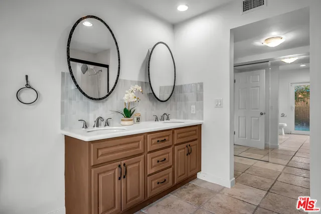 $7,600 | 2925 Dona Susana Drive, Studio City, CA 91604